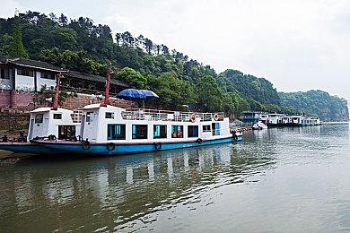 《永恒空间2》发布第二款DLC“远古之怒”预告片